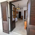 Pelagos Seafront - George Apartamento Myrties