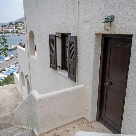 公寓 Pelagos Seafront - George Myrties