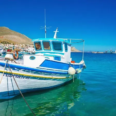 Pelagos Seafront - George * Myrties