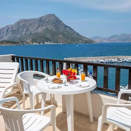 Pelagos Seafront - George Апартаменты