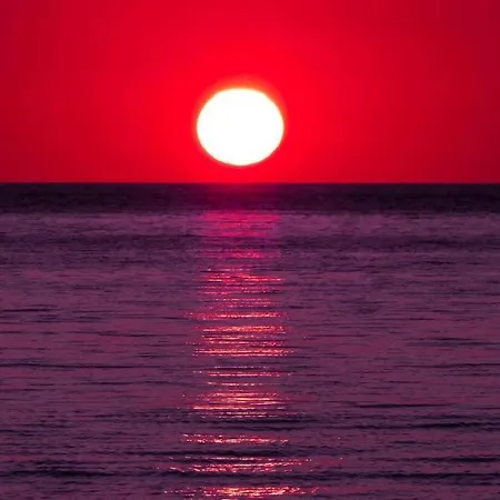 Pelagos Seafront - George