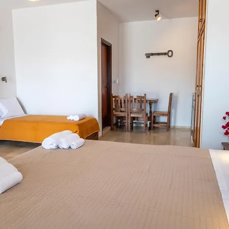 Pelagos Seafront - George Myrties